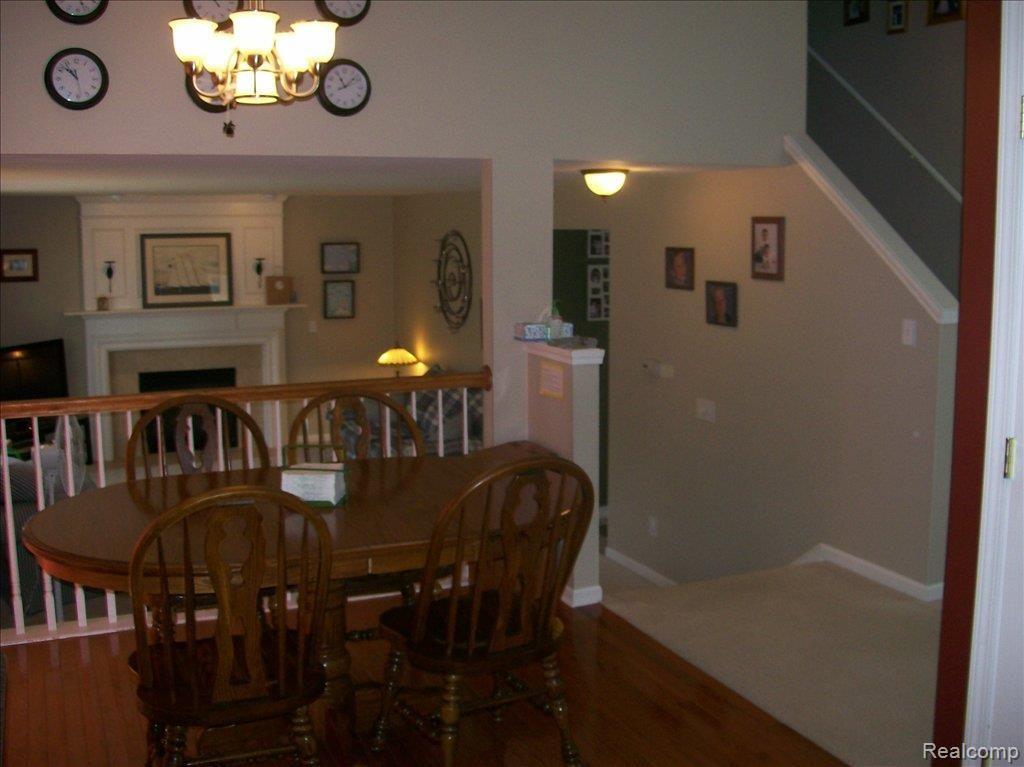 448 Otter Run Road Holly, MI 48442 - Photo 4 of 15 Breakfast Room