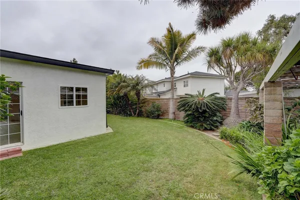 $7,000 | 2142 Orange Avenue, Costa Mesa, CA 92627