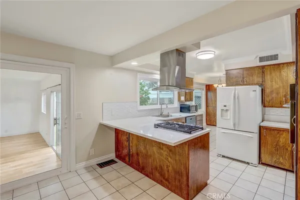 $7,000 | 2142 Orange Avenue, Costa Mesa, CA 92627