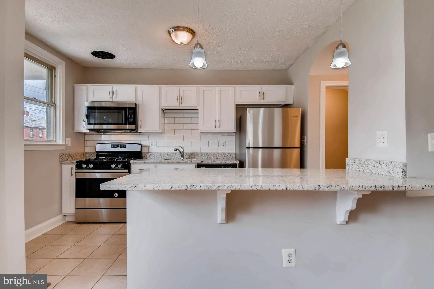 3912 Edgewood Road Baltimore, MD 21215 - Photo 11 of 28 Kitchen