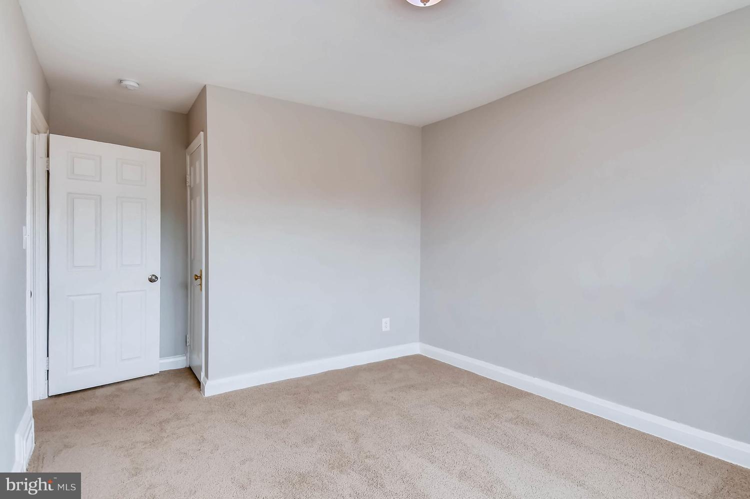 3912 Edgewood Road Baltimore, MD 21215 - Photo 18 of 28 Bedroom