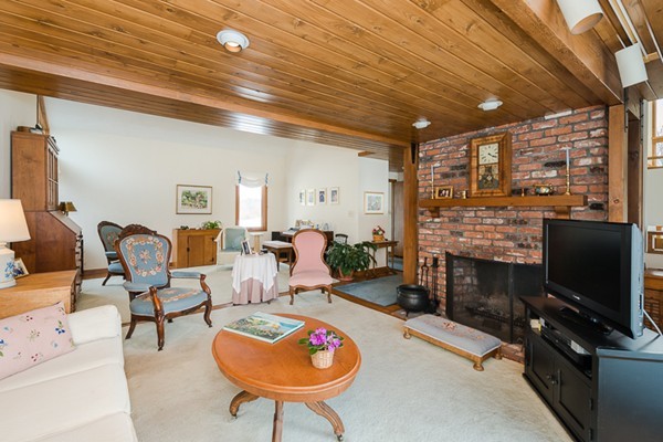 513 Strawberry Hill Road Concord, MA 01742 - Photo 3 of 30 Gallery Image 3