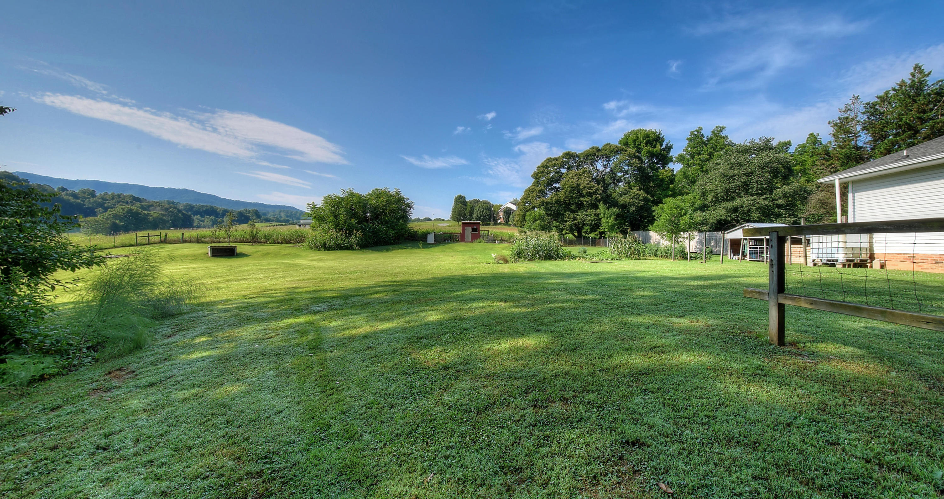 367 Toll Branch Road Johnson City, TN 37601 - Photo 49 of 55 DSC_0210_1_2_stitch