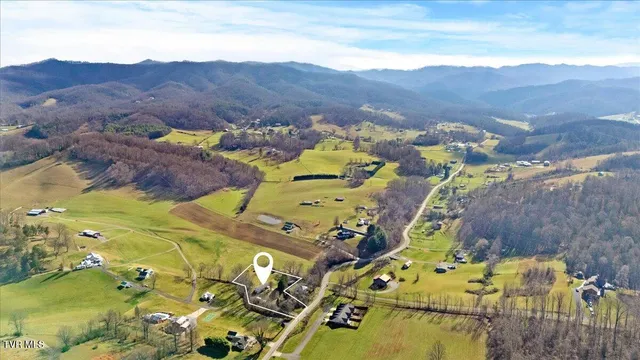 $429,500 | 367 Toll Branch Road, Johnson City, TN 37601