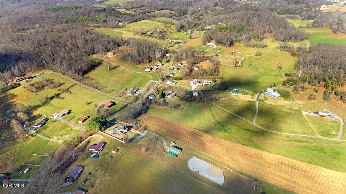 367 Toll Branch Road Johnson City, TN 37601 - Photo 55 of 55 20-DJI_20251128123130_0731_D
