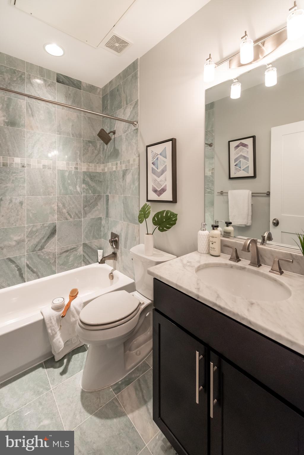 2435 Ontario Road Northwest, Unit PH4 Washington, DC 20009 - Photo 29 of 53 Gallery Image 29