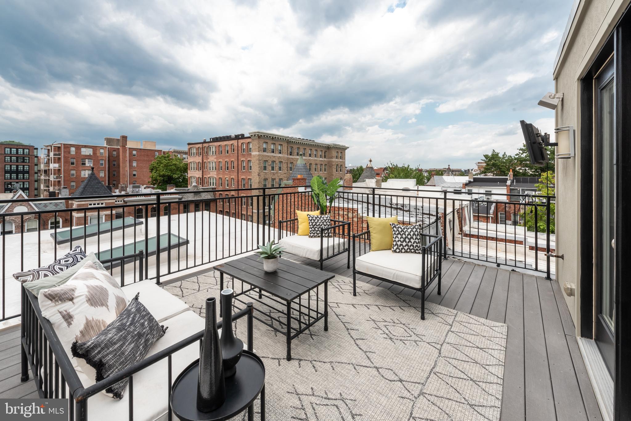 2435 Ontario Road Northwest, Unit PH4 Washington, DC 20009 - Photo 48 of 53 Gallery Image 48