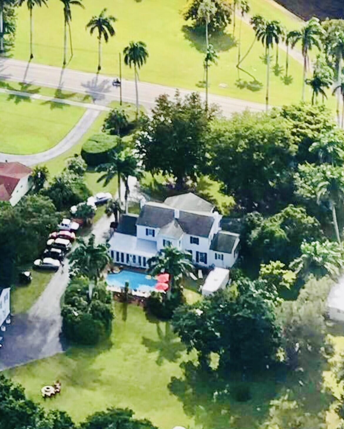 2271 Bacom Point Road Pahokee, FL 33476 - Photo 2 of 13 PHOTO 8 CINDY