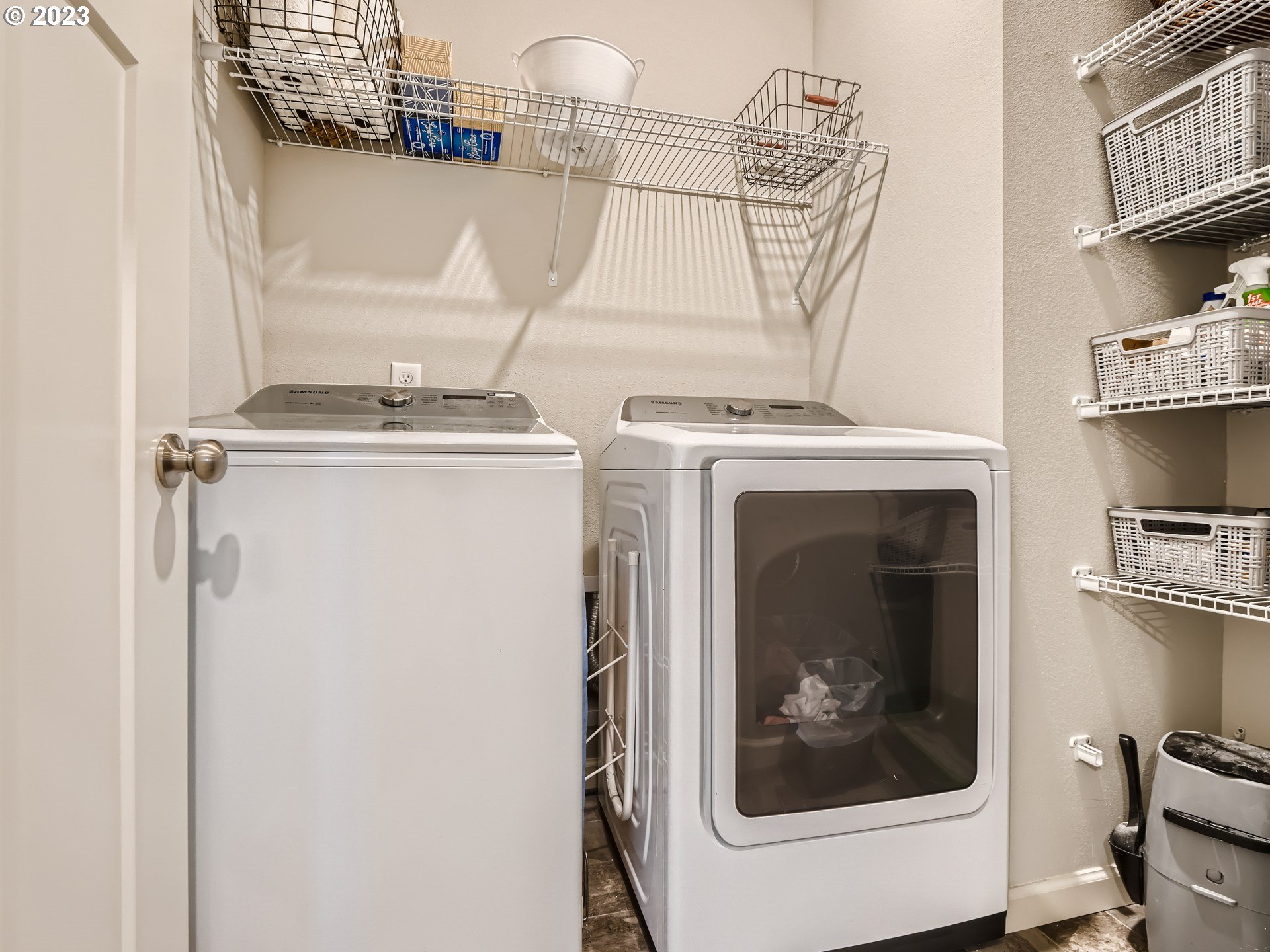 38439 Maple Street Sandy, OR 97055 - Photo 16 of 34 a utility room with dryer and washer