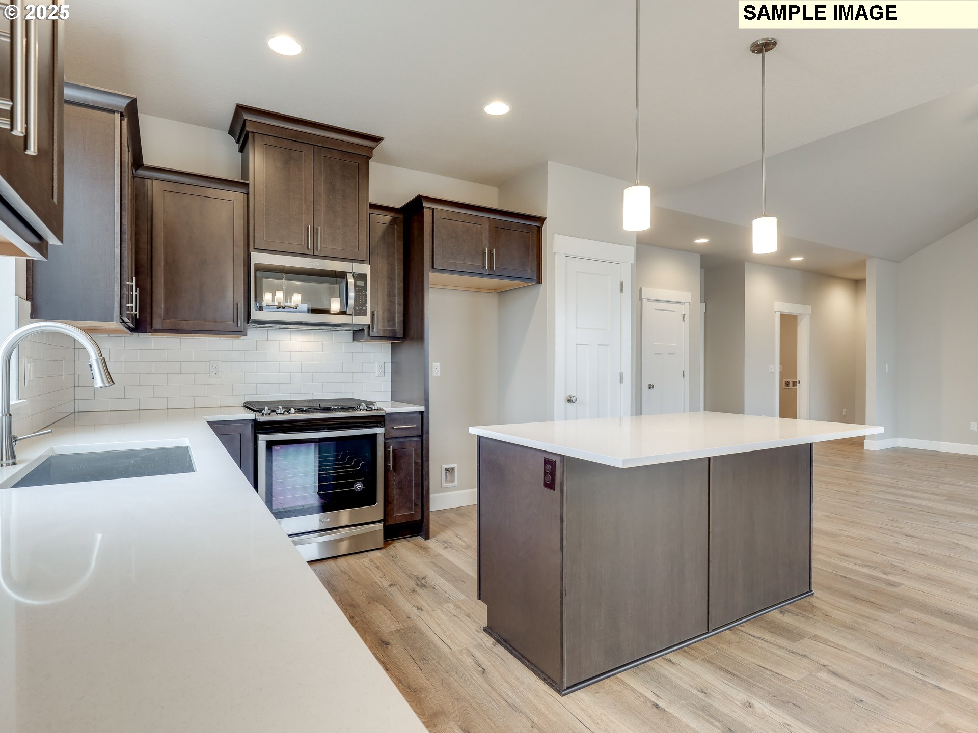 2139 East Otter Loop, Unit 62 La Center, WA 98629 - Photo 3 of 28