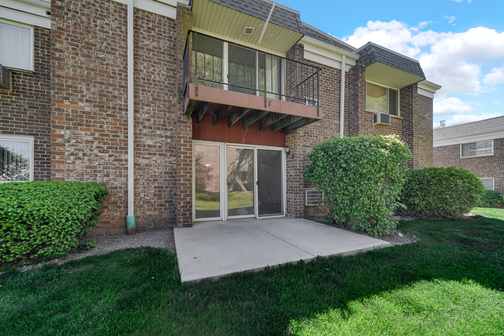 10369 Dearlove Road, Unit 1F Glenview, IL 60025 - Photo 22 of 23