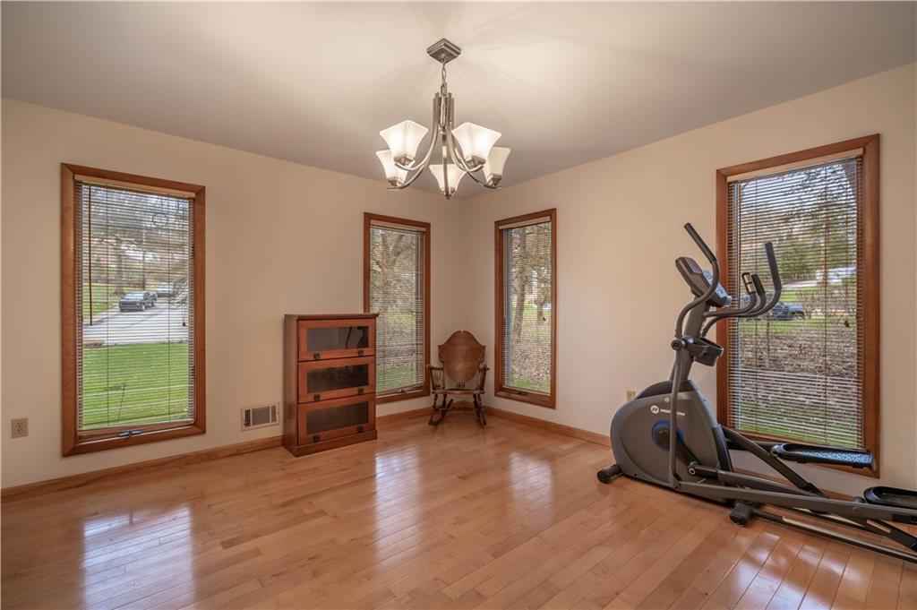 970 Braddock Road Pittsburgh, PA 15221 - Photo 12 of 25 a view of a room with gym equipment