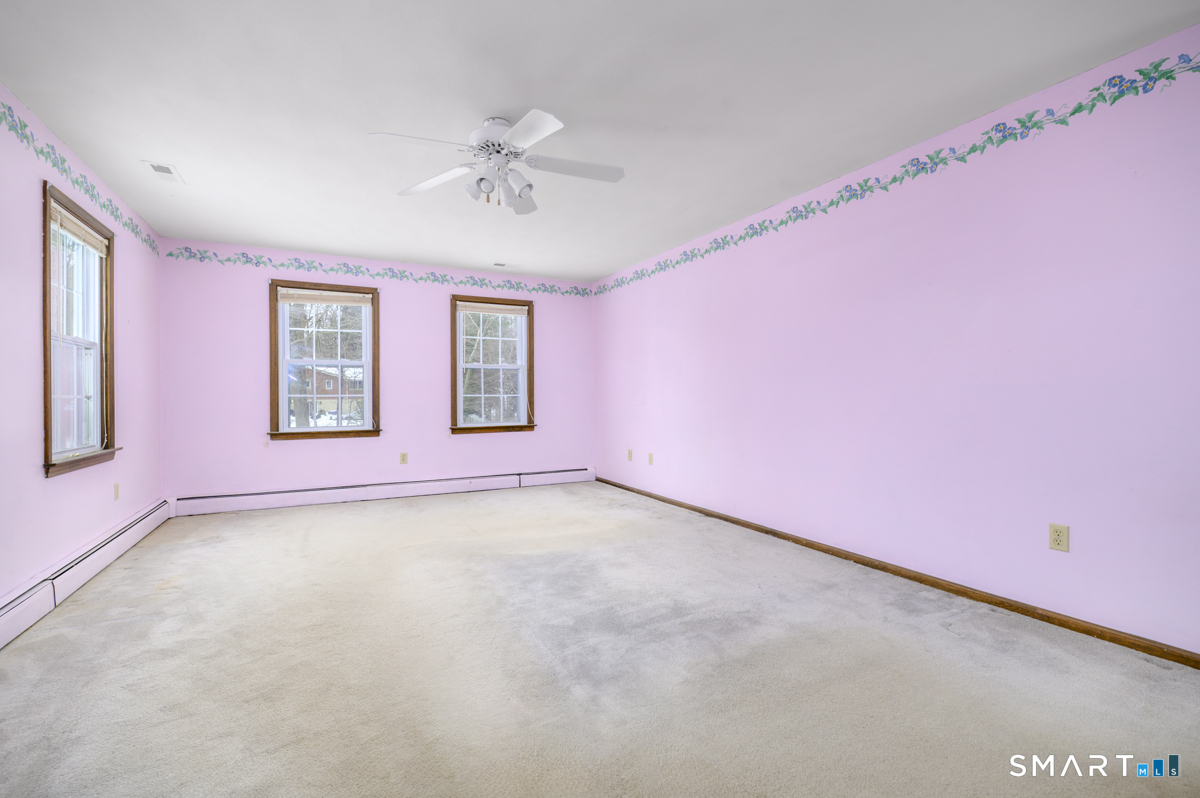 41 Catherine Street Trumbull, CT 06611 - Photo 24 of 37