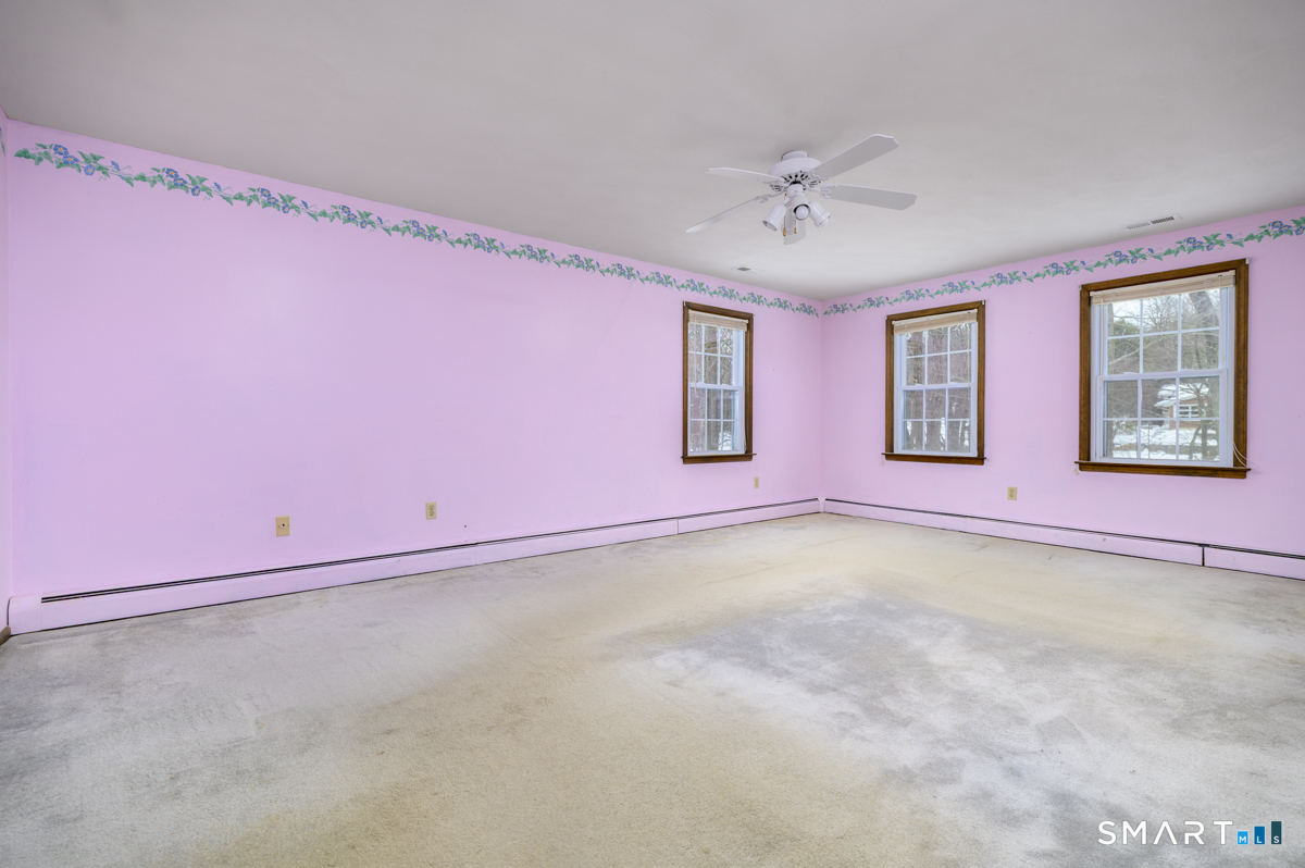 41 Catherine Street Trumbull, CT 06611 - Photo 26 of 37