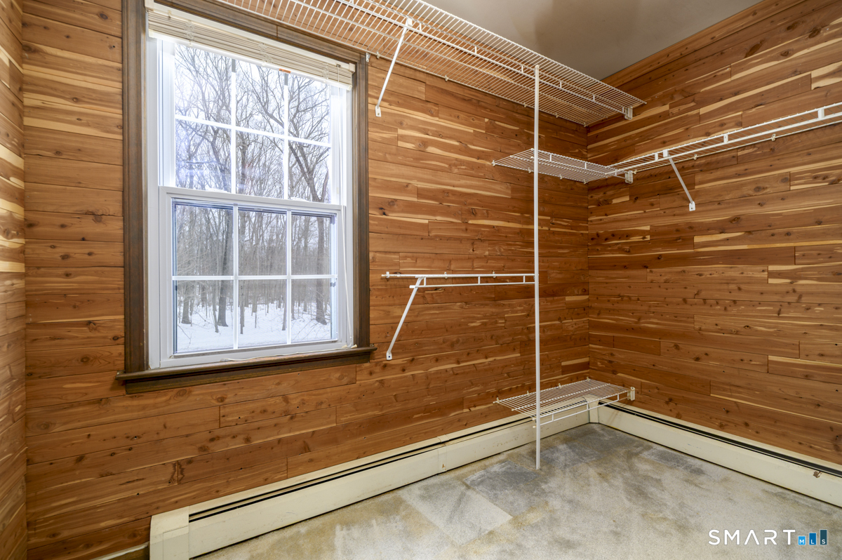 41 Catherine Street Trumbull, CT 06611 - Photo 27 of 37