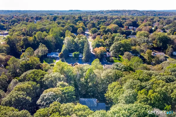 $799,900 | 41 Catherine Street, Trumbull, CT 06611