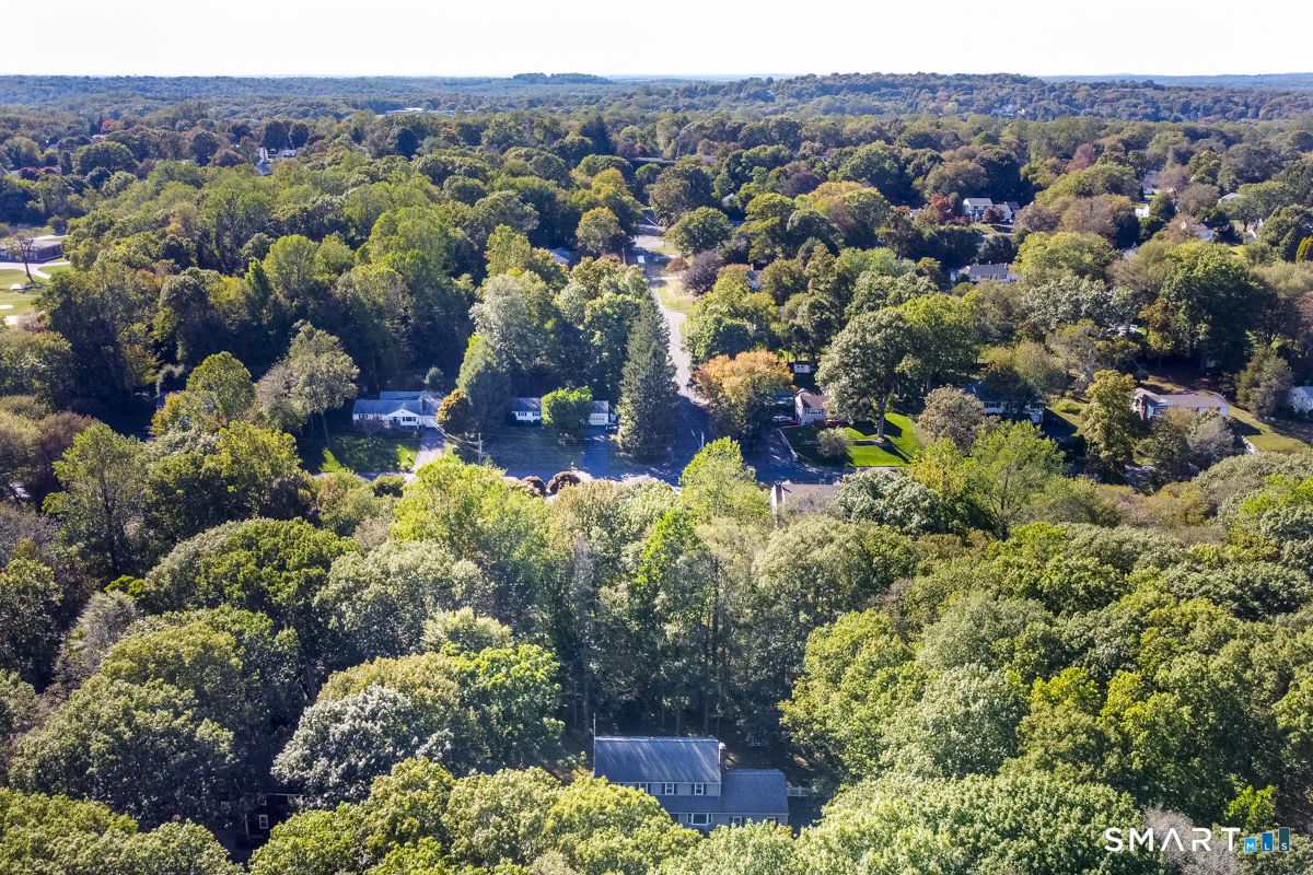 41 Catherine Street Trumbull, CT 06611 - Photo 34 of 37