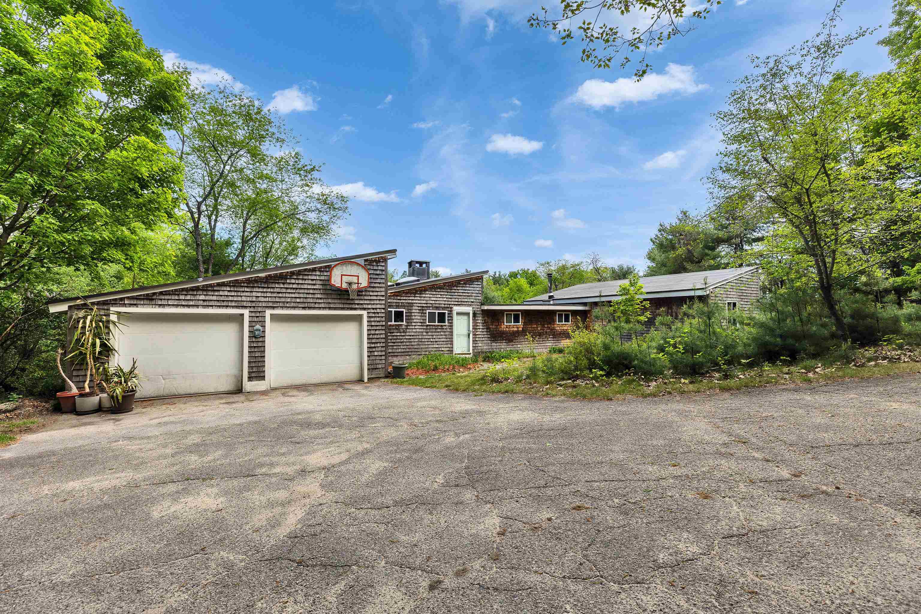277 Old Street Road Peterborough, NH 03458 - Photo 2 of 38
