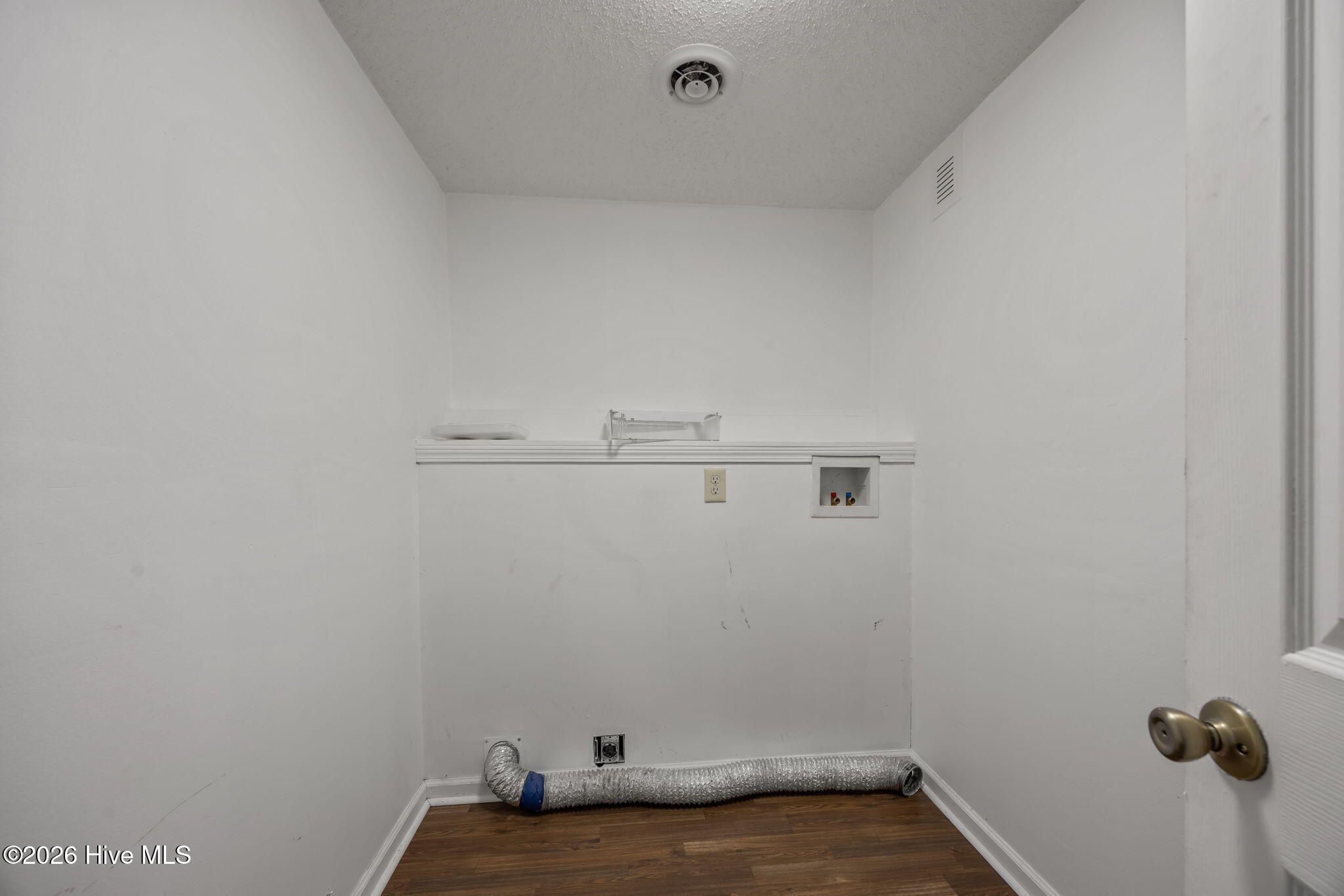 321 Miller Boulevard Havelock, NC 28532 - Photo 18 of 24 Utility Room