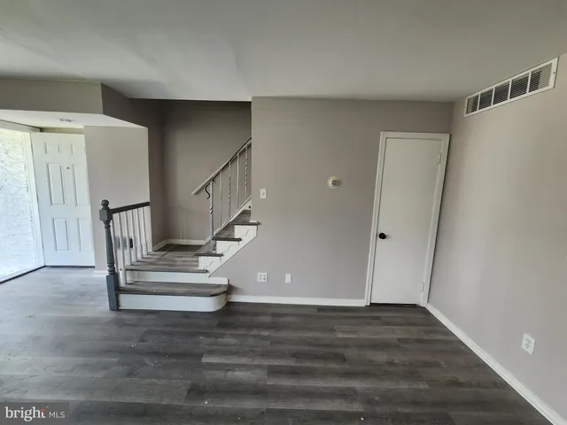 $2,000 | 926 Alcyon Drive, Bellmawr, NJ 08031