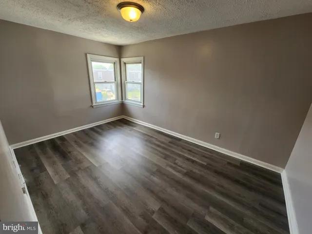 $2,000 | 926 Alcyon Drive, Bellmawr, NJ 08031