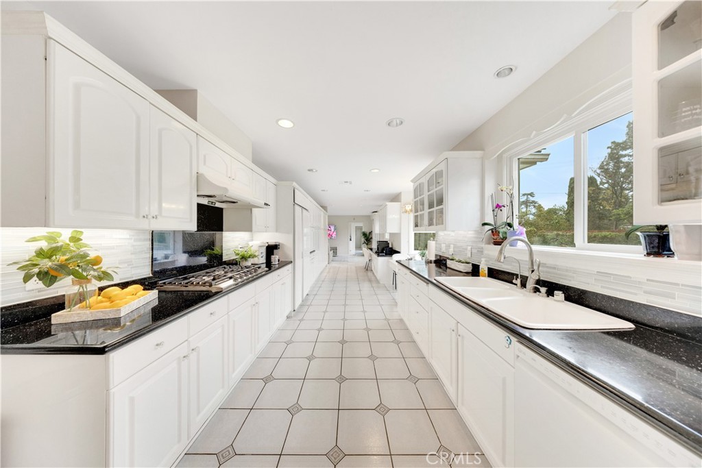 2835 Devonport Road San Marino, CA 91108 - Photo 19 of 66