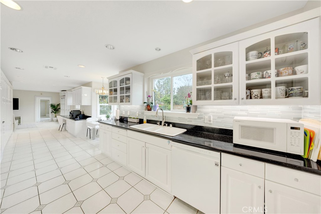 2835 Devonport Road San Marino, CA 91108 - Photo 21 of 66