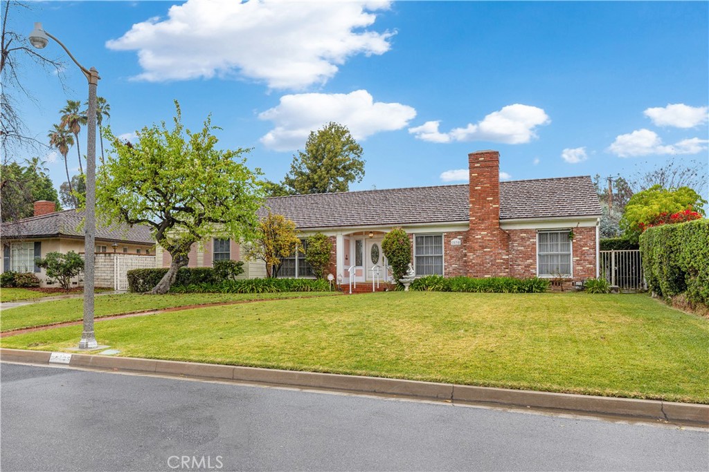 2835 Devonport Road San Marino, CA 91108 - Photo 4 of 66