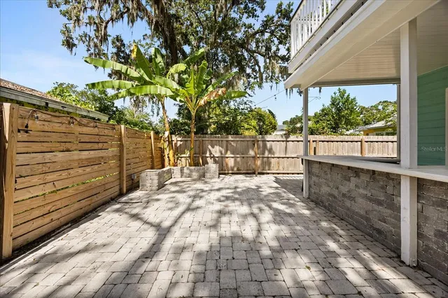 a view of outdoor space