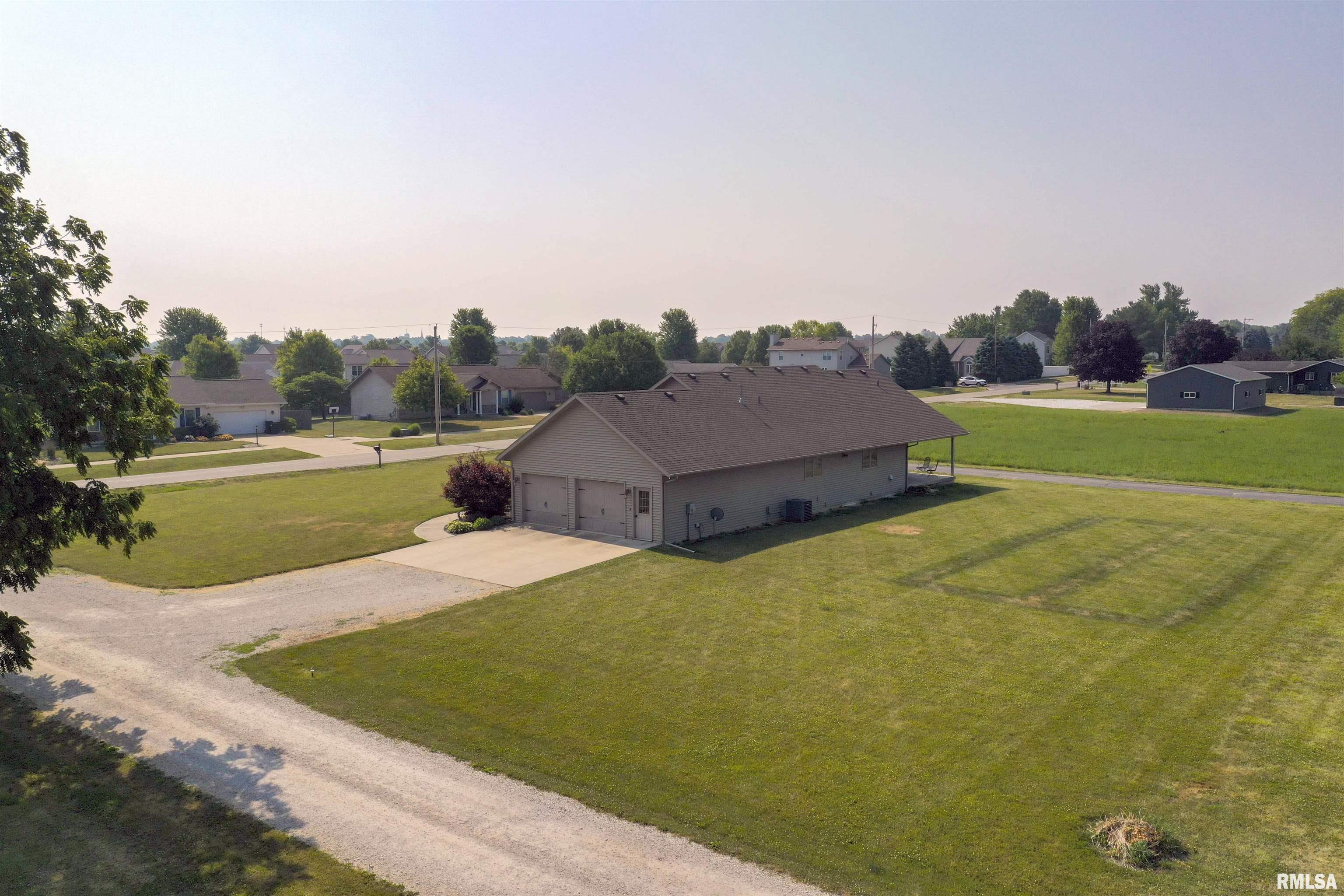 1013 Coal Bank Road Metamora, IL 61548 - Photo 2 of 49