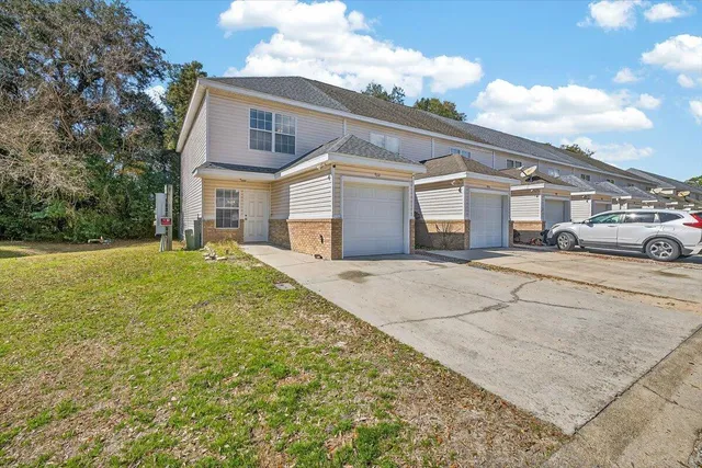 $265,000 | 964 Scenic Oak Lane, Fort Walton Beach, FL 32547