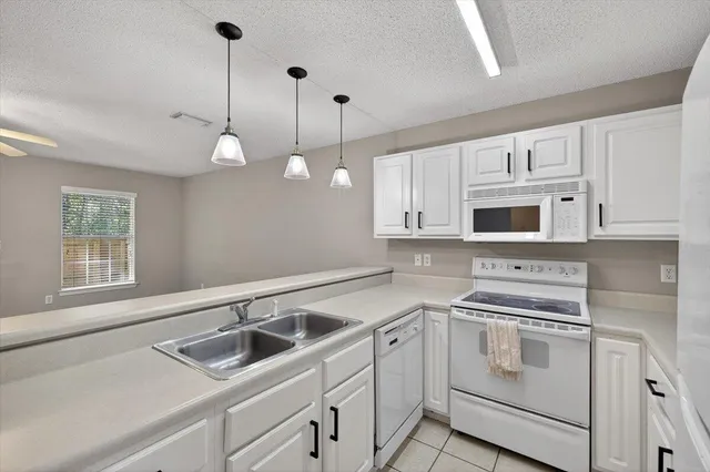 $265,000 | 964 Scenic Oak Lane, Fort Walton Beach, FL 32547