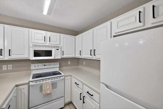 $265,000 | 964 Scenic Oak Lane, Fort Walton Beach, FL 32547