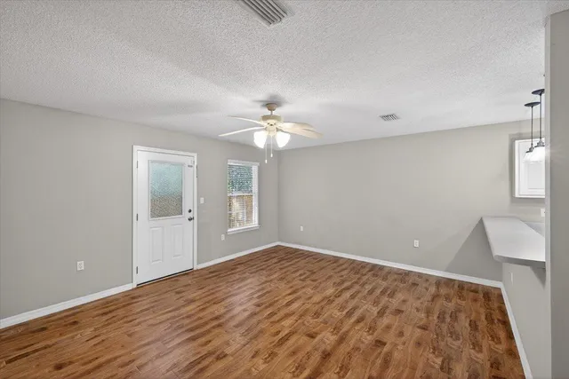 $265,000 | 964 Scenic Oak Lane, Fort Walton Beach, FL 32547