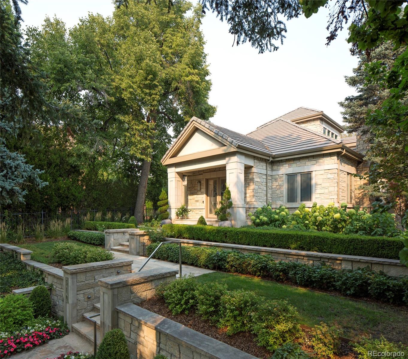 510 Circle Drive Denver, CO 80206 - Photo 4 of 11