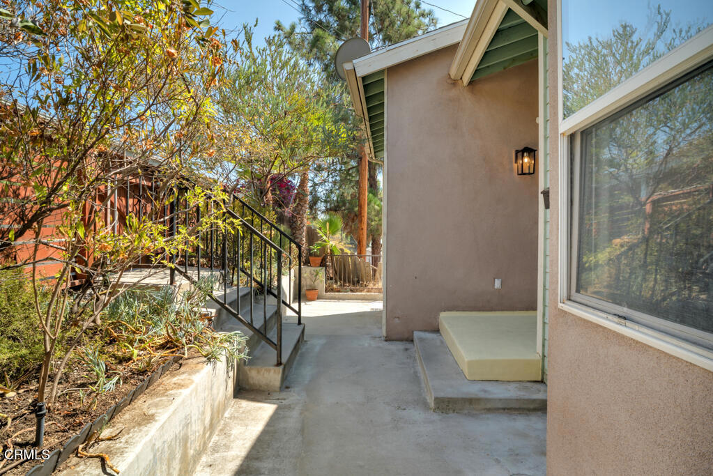 1300 Blue Hill Road Los Angeles, CA 90041 - Photo 47 of 56 1300 Blue Hill Rd-HsHProd-14