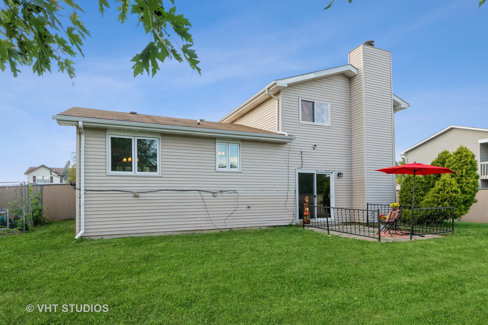 57 Timberlane Road Matteson, IL 60443 - Photo 20 of 25 a view of a backyard with potted plants
