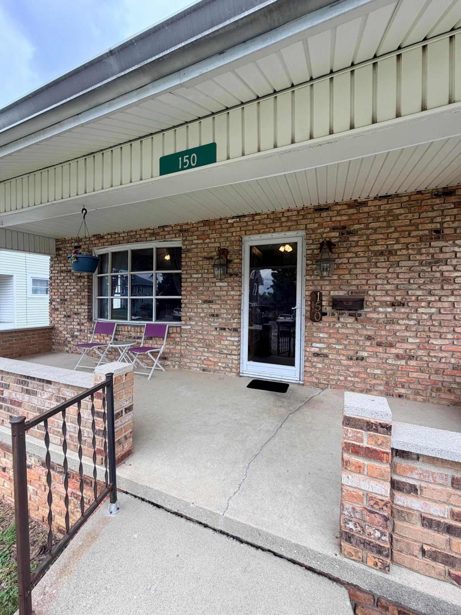 150 Englewood Road Springfield, OH 45504 - Photo 4 of 64