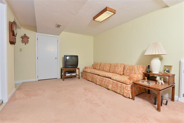 48 Norfolk Road Braintree, MA 02184 - Photo 16 of 24 Gallery Image 16