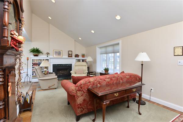 48 Norfolk Road Braintree, MA 02184 - Photo 3 of 24 Gallery Image 3