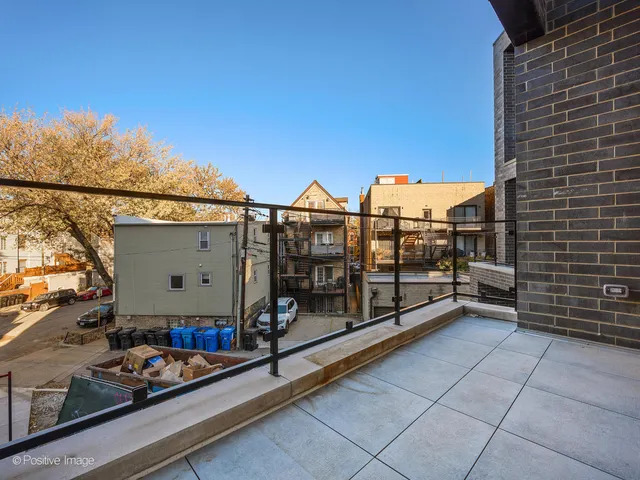 $1,299,000 | 1412 North Elk Grove Avenue, Unit E, Chicago, IL 60622