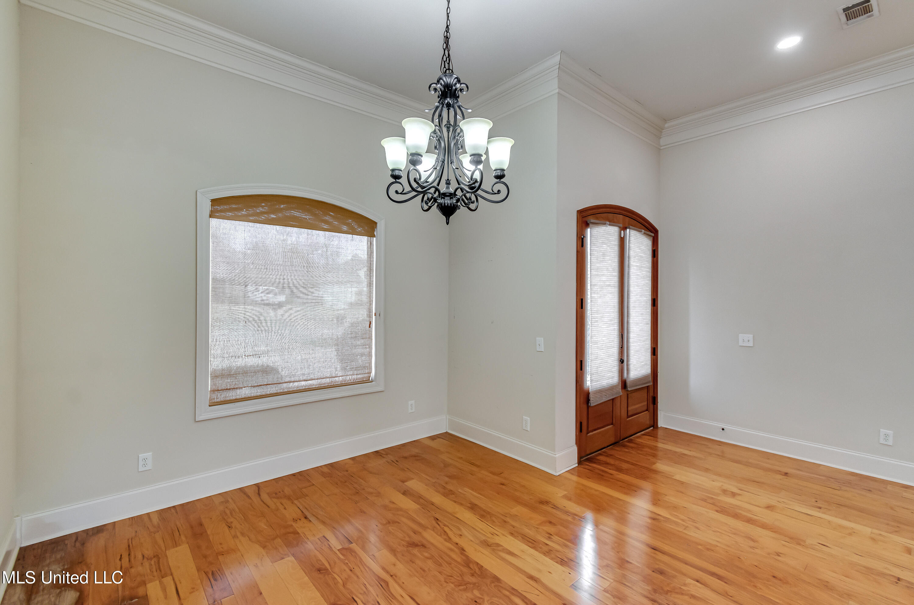 537 Turtle Lane Brandon, MS 39047 - Photo 9 of 43 537 Turtle Ln-20