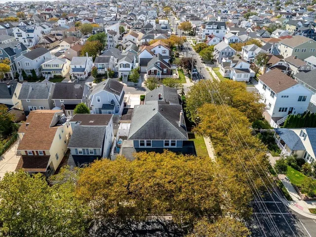 $1,550,000 | 26 North Richards Avenue, Ventnor City, NJ 08406