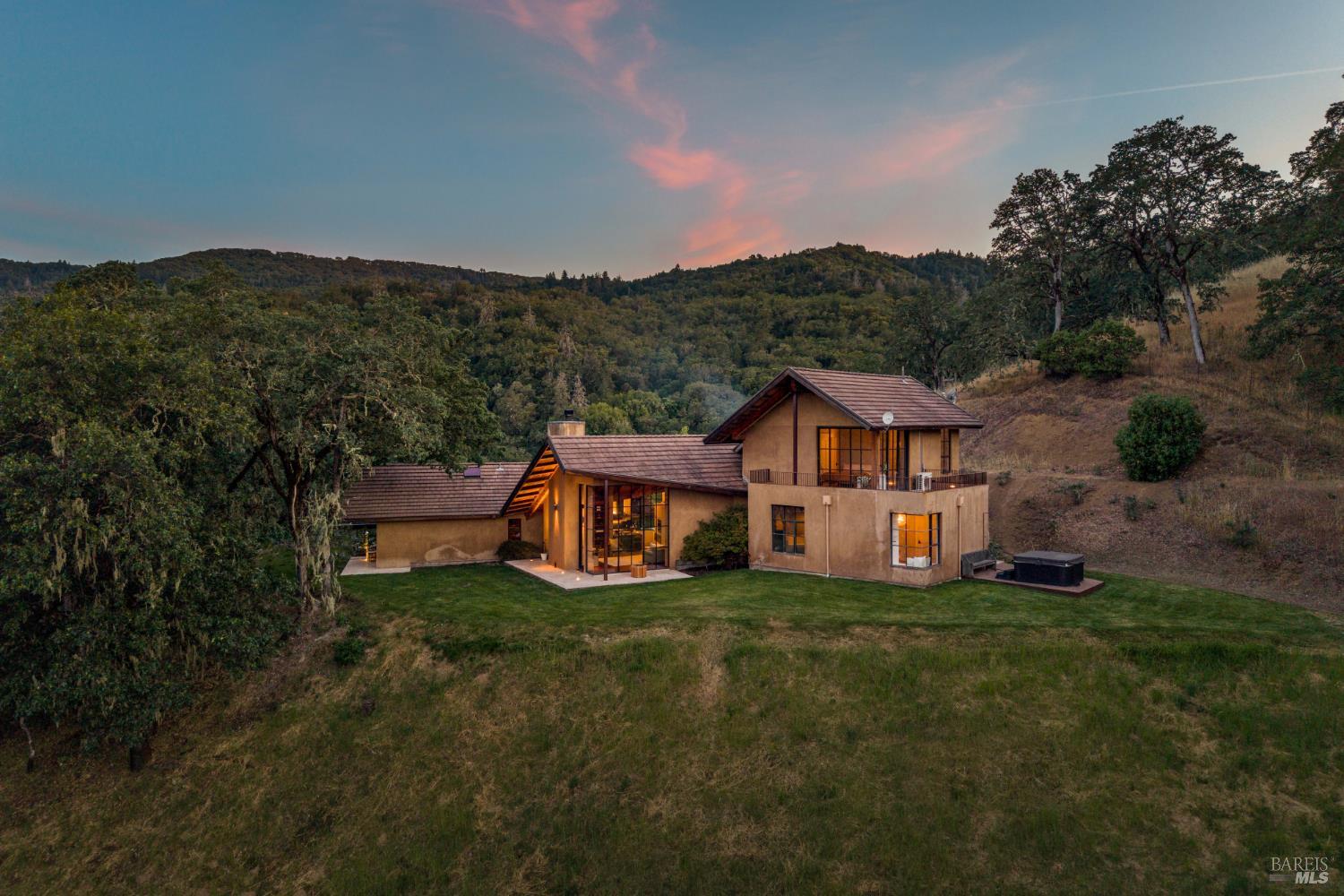 4752 Burke Hill Road Ukiah, CA 95482 - Photo 2 of 52 Gallery Image 2