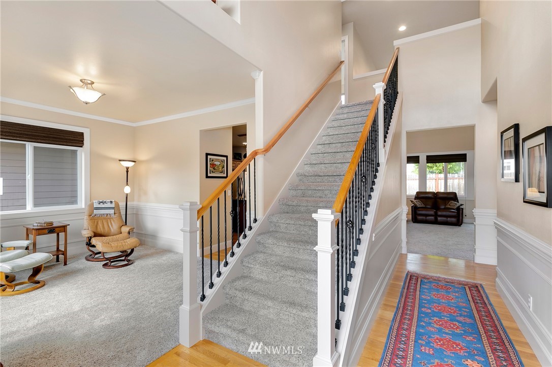 16032 Southeast 137th Terrace Renton, WA 98059 - Photo 2 of 25