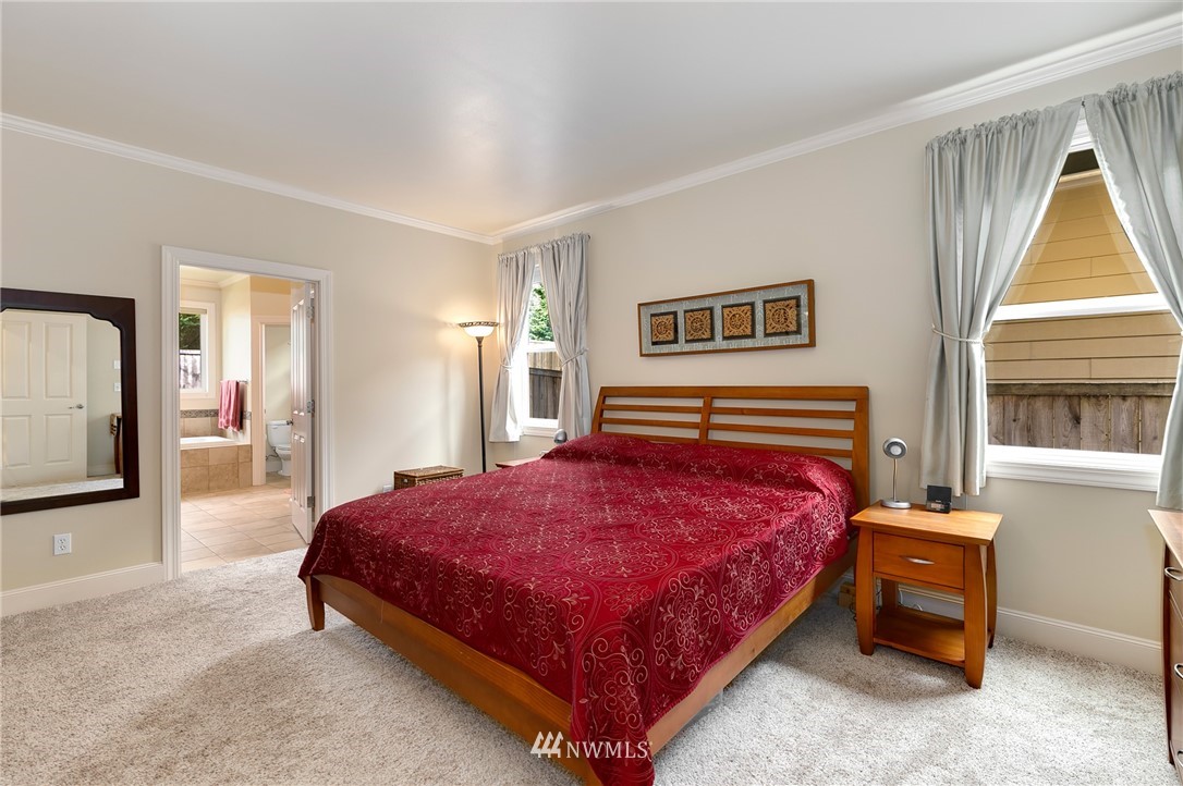 16032 Southeast 137th Terrace Renton, WA 98059 - Photo 13 of 25