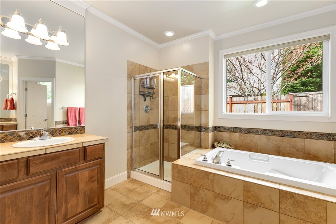 16032 Southeast 137th Terrace Renton, WA 98059 - Photo 14 of 25