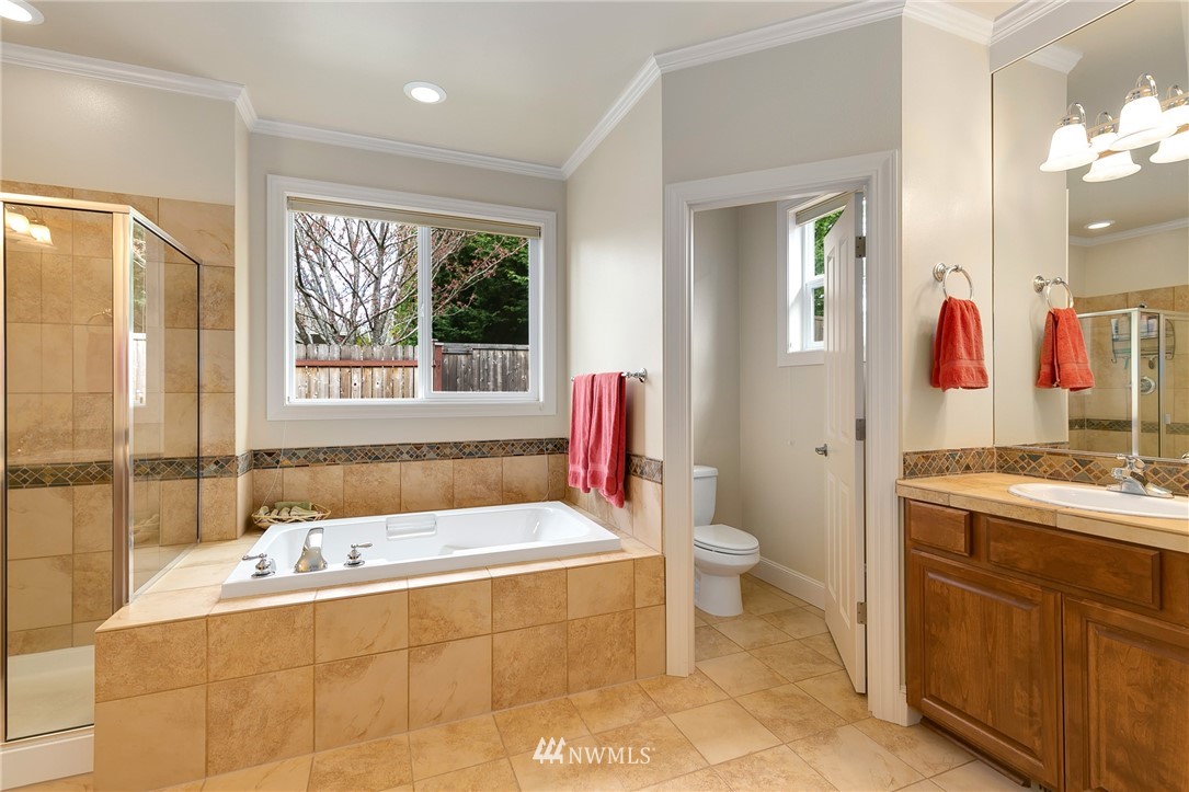 16032 Southeast 137th Terrace Renton, WA 98059 - Photo 15 of 25