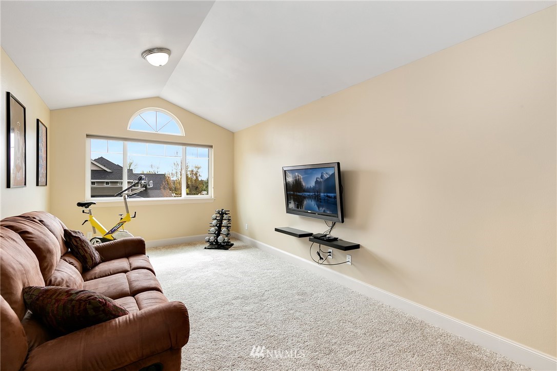 16032 Southeast 137th Terrace Renton, WA 98059 - Photo 16 of 25