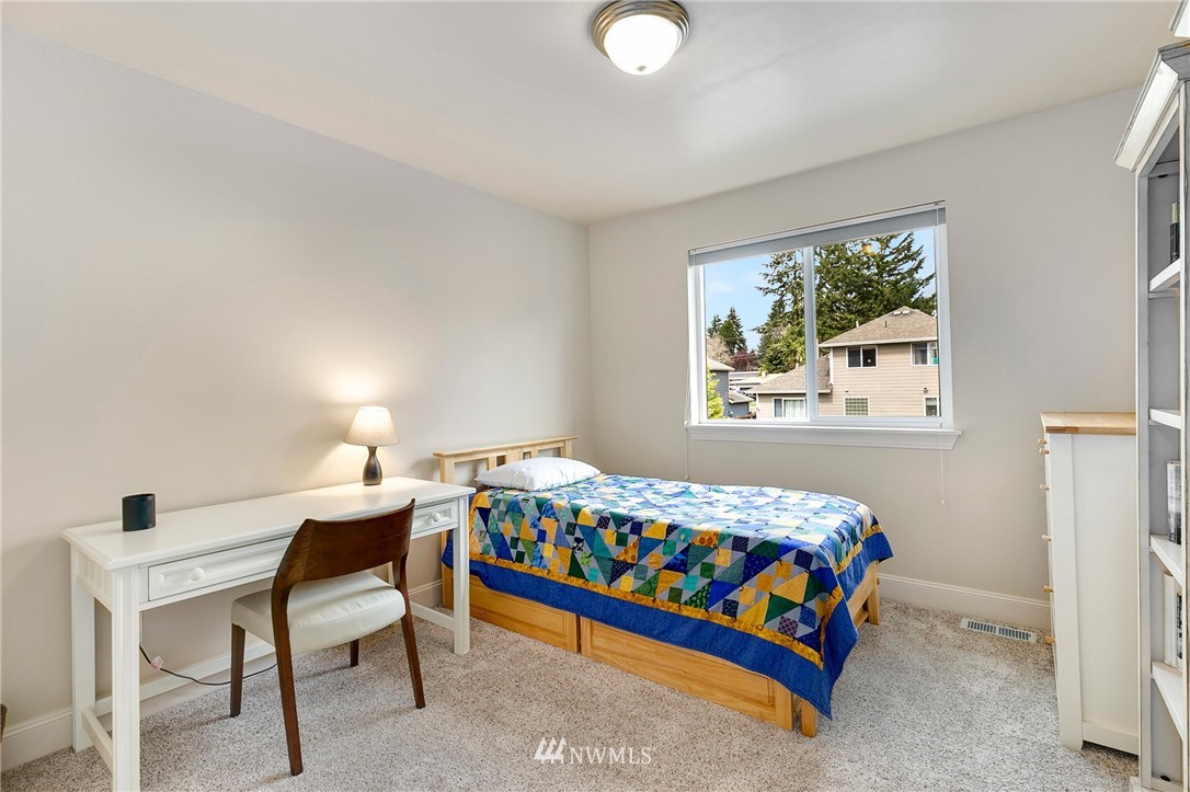 16032 Southeast 137th Terrace Renton, WA 98059 - Photo 20 of 25